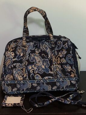 Vera Bradley Blue Paisley Pet Carrier Set